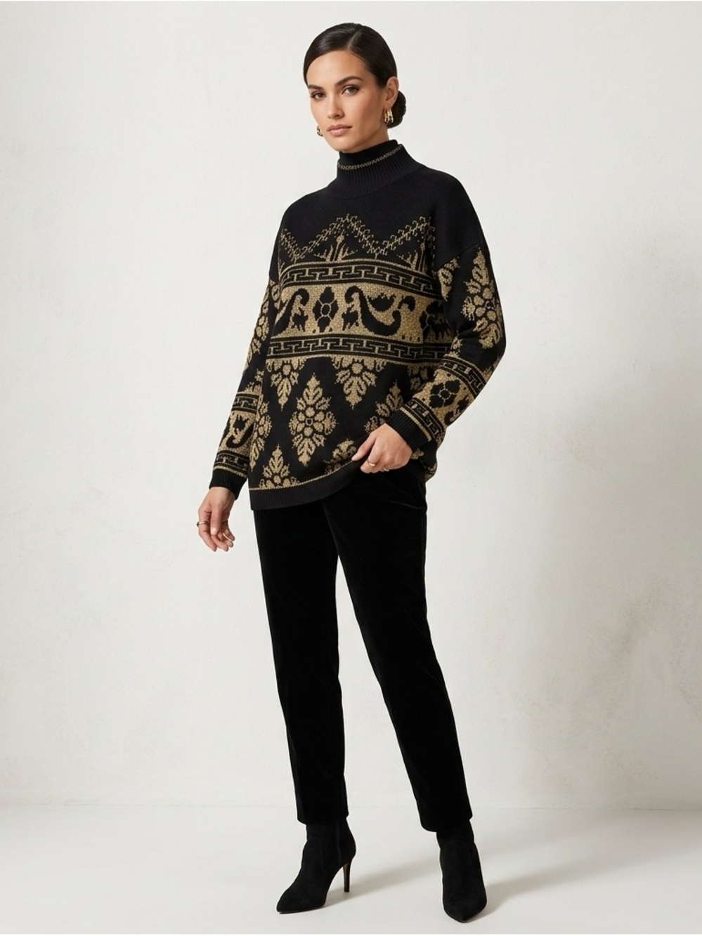 Anna G Black Sweater metallic Gold Jacquard Motif long sleeve knit sweater M